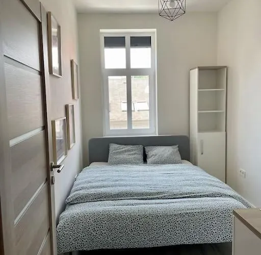 Apartman Lovely 2-bedroom In Centre Of