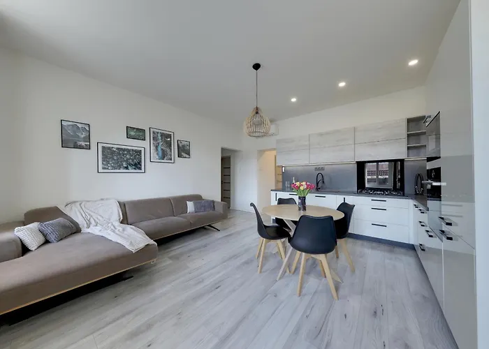 Lovely 2-bedroom In Centre Of Apartman