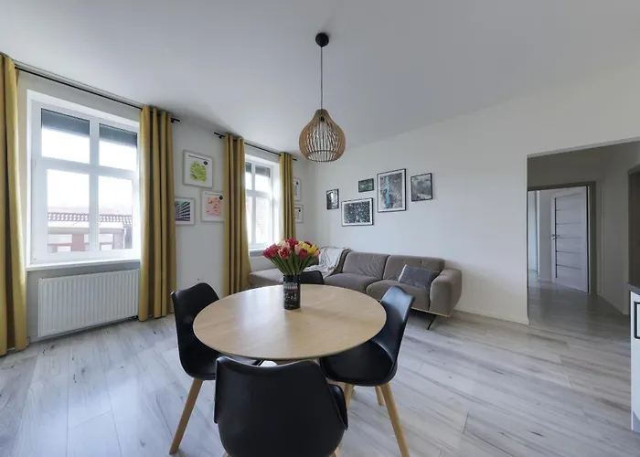 Apartman Lovely 2-bedroom In Centre Of *