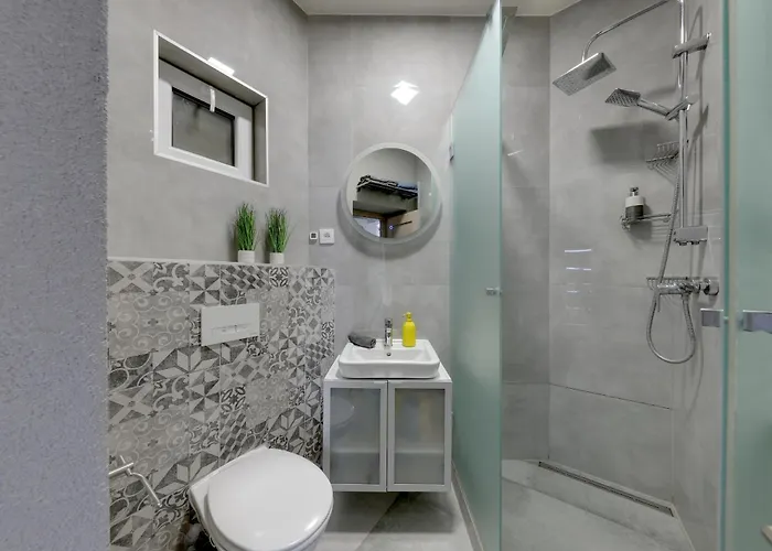 Апартаменты Lovely 2-bedroom In Centre Of Братислава